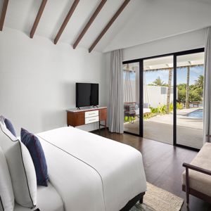 Oceanfront Pool Villa Photo 2