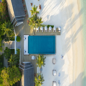 Grand Beach Villa with Pool (2 bedrooms Photo 1