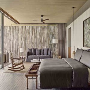One Bedroom Sunset Water Pool Villa Photo 1