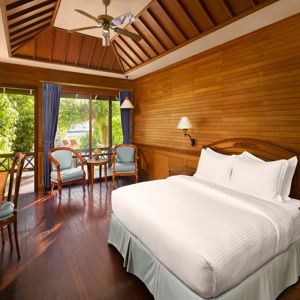 Sunset Beach Villa Photo 1